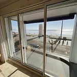 Apartment T2 Avec Balcon Et Vue Mer, 1er Etage, Ascenseur, Tv, Cuisine Equipee - Fr-1-197-466 Les Sables-dʼOlonne