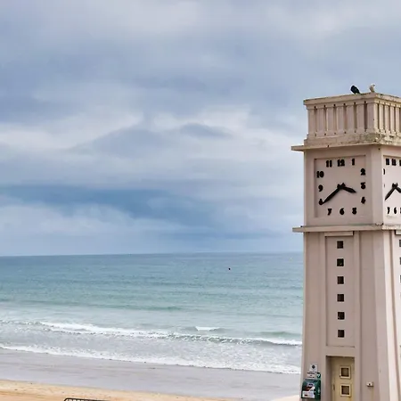 Apartment T2 Avec Balcon Et Vue Mer, 1er Etage, Ascenseur, Tv, Cuisine Equipee Les Sables-dʼOlonne